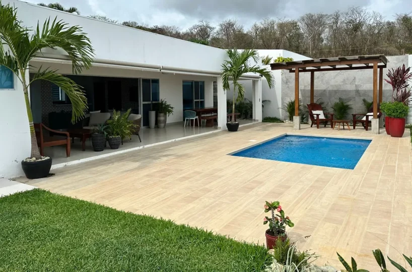 Casa Flamingos Rojos - Luxury Vacation in San Juan del Sur