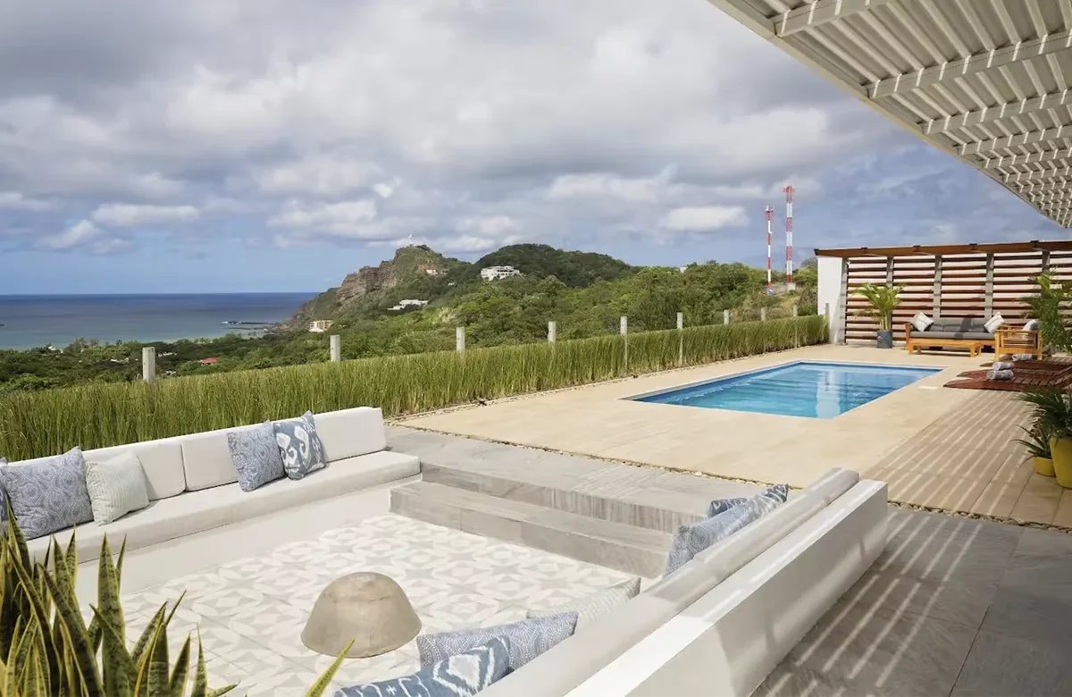 Casa-Yellow-Submarine-with-Ocean-View