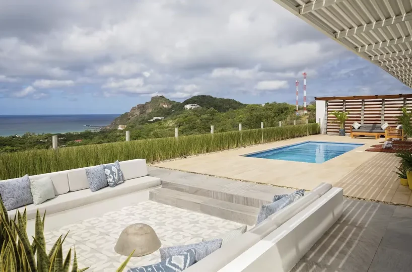 Casa-Yellow-Submarine-with-Ocean-View
