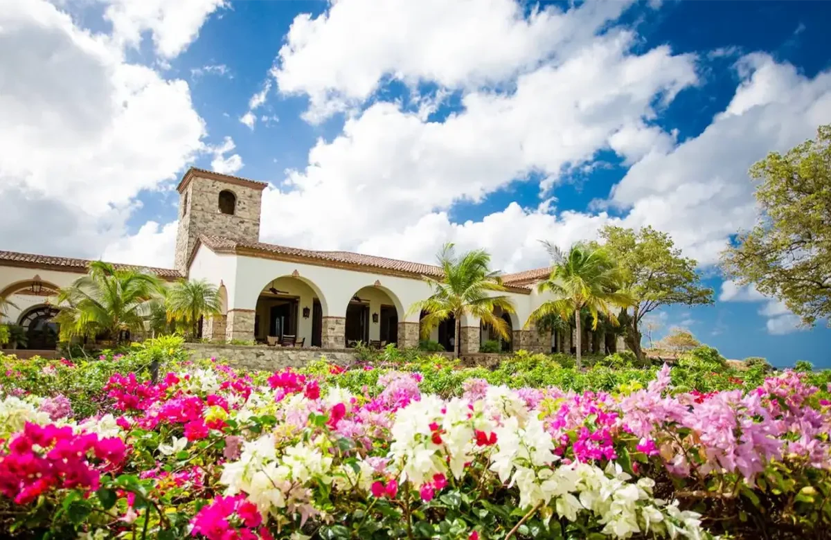 Stunning-beach-home-in-Rancho-Santana-Casa-Carolina